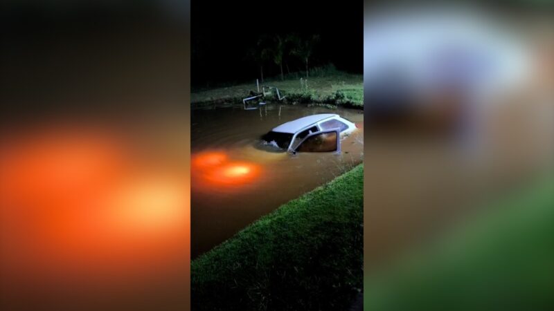 Paraná – Casal cai com carro em tanque de pesqueiro após festa