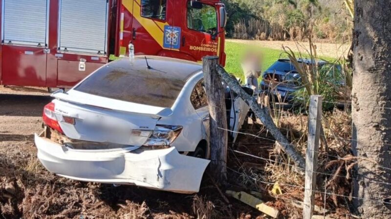 PR 180 – Batida entre três carros deixa mulher e criança feridas
