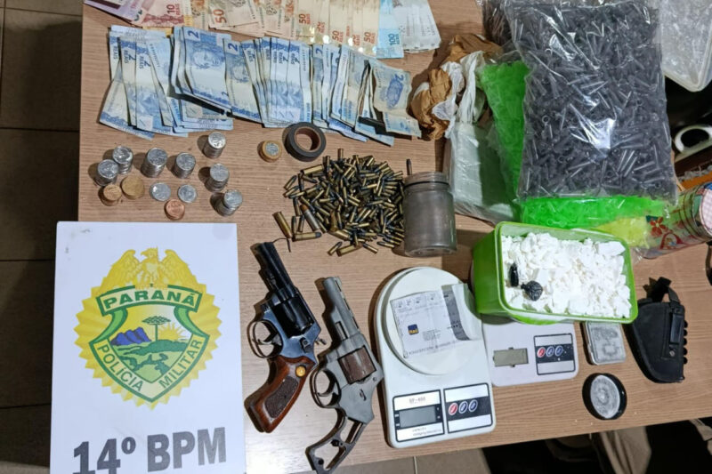 Segurança – PMPR apreende armas, uma tonelada de maconha e cigarros em ações no interior do Estado