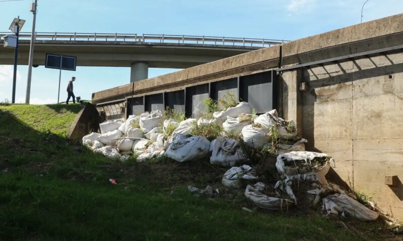 RS – Nível do Guaíba recua, e prefeitura de Porto Alegre reabre comportas