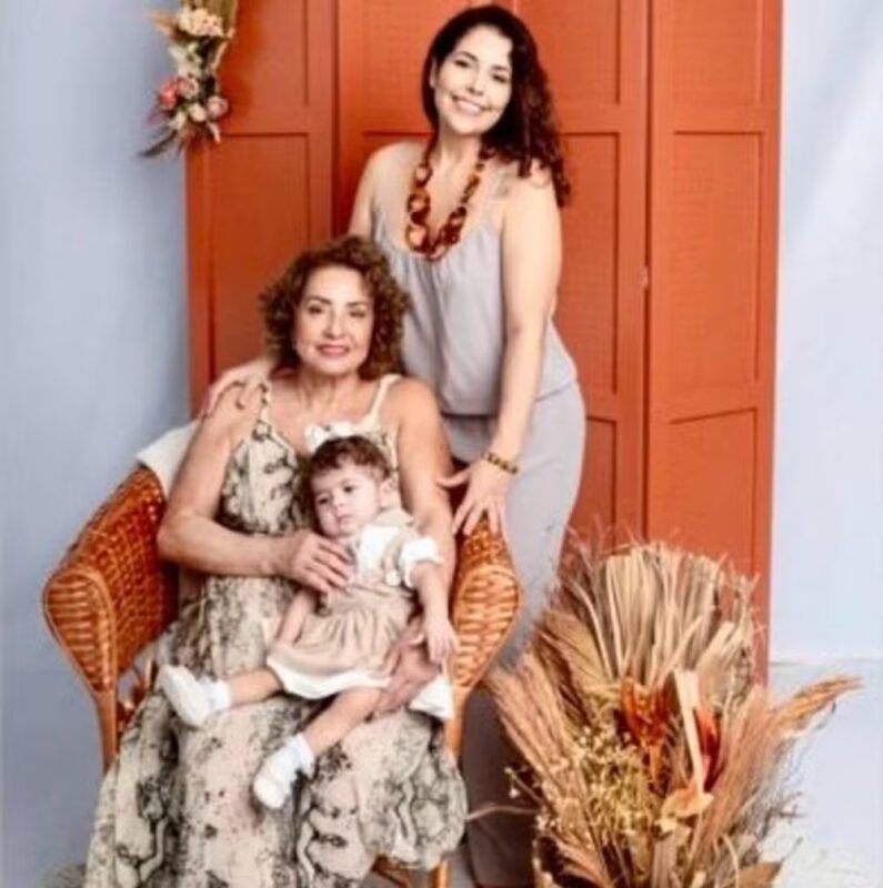 MG – Morte de criança, mãe e vó em apartamento de BH: polícia conclui que mulher provocou asfixia em família por crise emocional