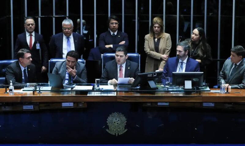 DF – Senado aprova aumento do número de deputados federais para 531