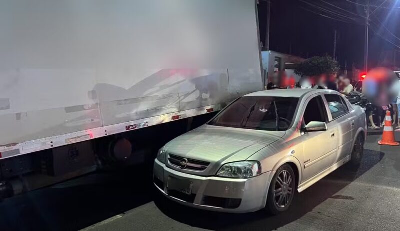 Segurança – Motorista esfaqueia caminhoneiro após briga no trânsito e é morto a tiros no Paraná, diz polícia