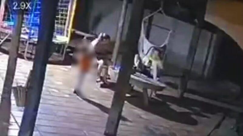 MS – Criança de 2 anos pega arma do pai e mata a mãe com tiro acidental