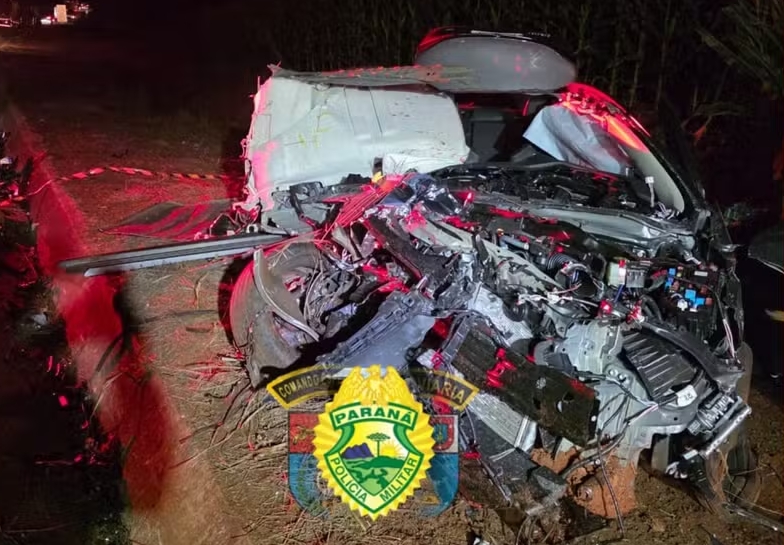 Trânsito – Motorista morre e carro fica completamente destruído em acidente em rodovia do Paraná