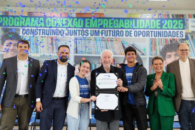 Educação – Estado aproxima escolas e empresas para criar 40 mil vagas de estágio em 2025