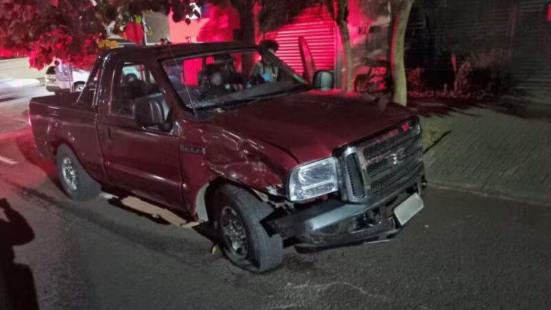 Cascavel – Jovem motociclista morre ao ser atingida por caminhonete que avançou em preferencial
