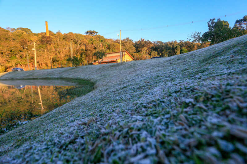 Clima – Primeira onda de frio intenso terá temperaturas na faixa de 0°C no Paraná