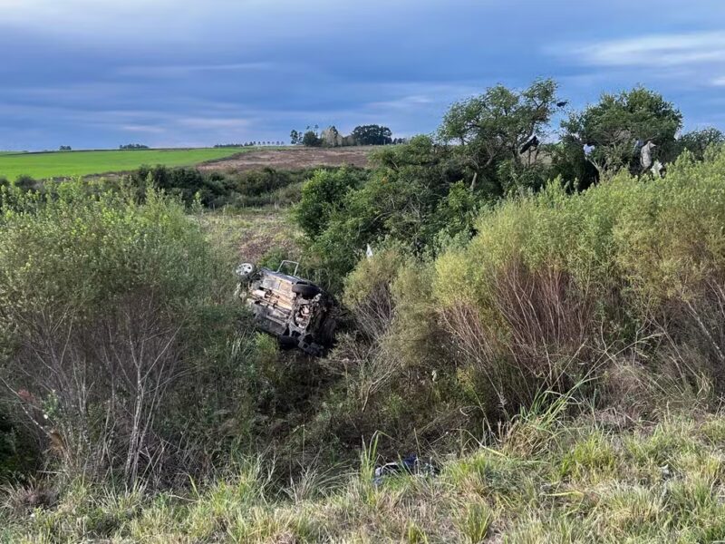 RS – Enteados da filha de Mano Menezes morrem em acidente na BR-293; técnico retornará ao Estado