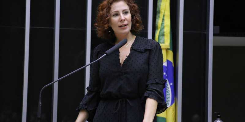 Justiça – Por unanimidade, STF condena Carla Zambelli a 10 anos de prisão
