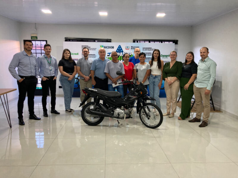 Guaíra – Cinco moradores recebem premiações da Campanha Premiada