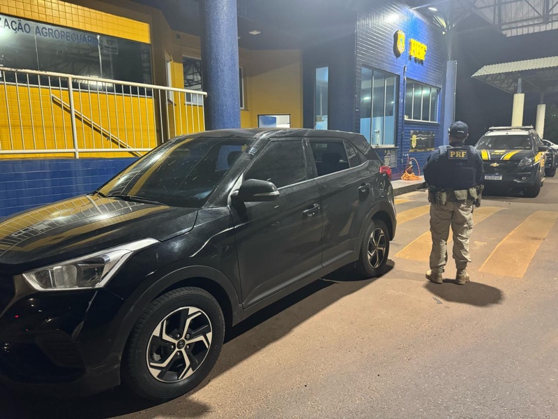 Guaíra – PRF recupera carro roubado em SP durante fiscalização na BR-163