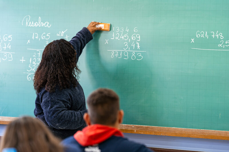 500 vagas: Secretaria da Educação do Paraná publica edital do novo PSS da rede estadual de ensino