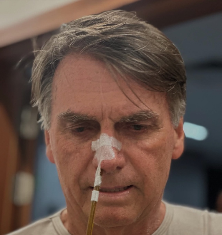 Brasil – Bolsonaro é intimado no hospital após realizar live na UTI