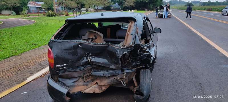 Santa Helena – Motorista embriagado causa acidente com feridos na PR-317, próximo a São Clemente