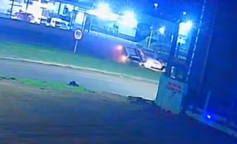 BR 277 – Viaturas da PM colidem entre si durante perseguição a suspeitos de assassinato