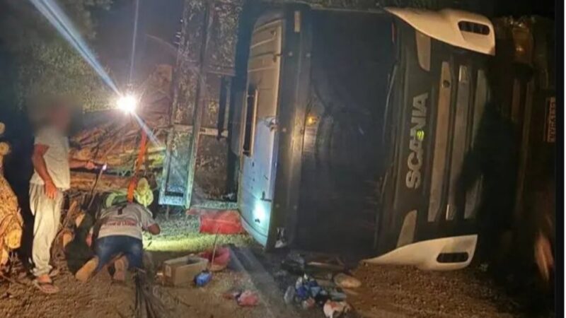 Trânsito – Caminhão que matou casal no PR era dirigido por motorista não habilitada de 18 anos