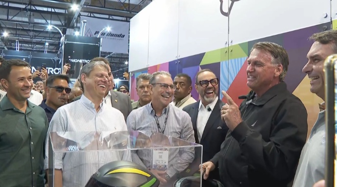 Eleições – “Tarcísio vai para reeleição e eu para presidente”, diz Bolsonaro