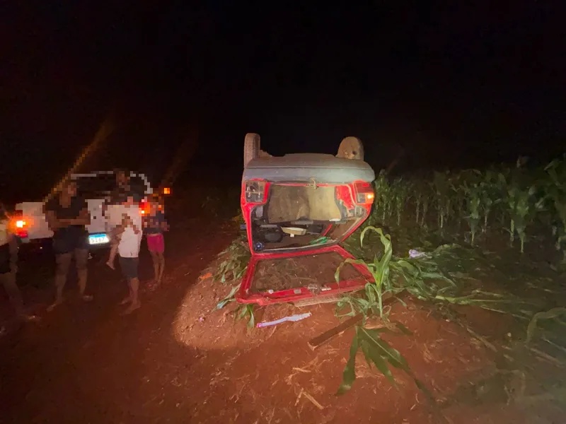 PR 585 – Condutor fica ferido em capotamento em São Pedro do Iguaçu