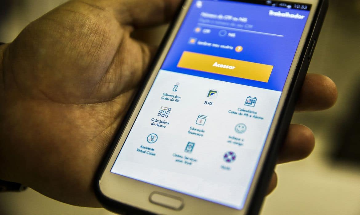 Economia – Trabalhador já pode consultar para saber se tem direito a valor liberado do FGTS