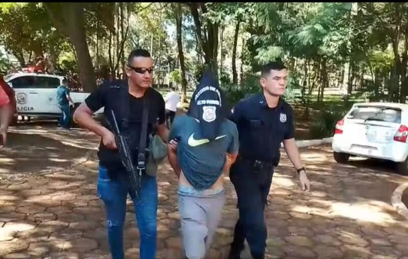 Fronteira – Jovem é preso no Paraguai suspeito de atrair vítimas brasileiras por aplicativo de relacionamento para assaltá-las