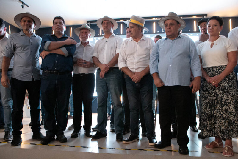 Oportunidade – Governador Ratinho Junior anuncia concurso com 422 vagas para o IDR-Paraná