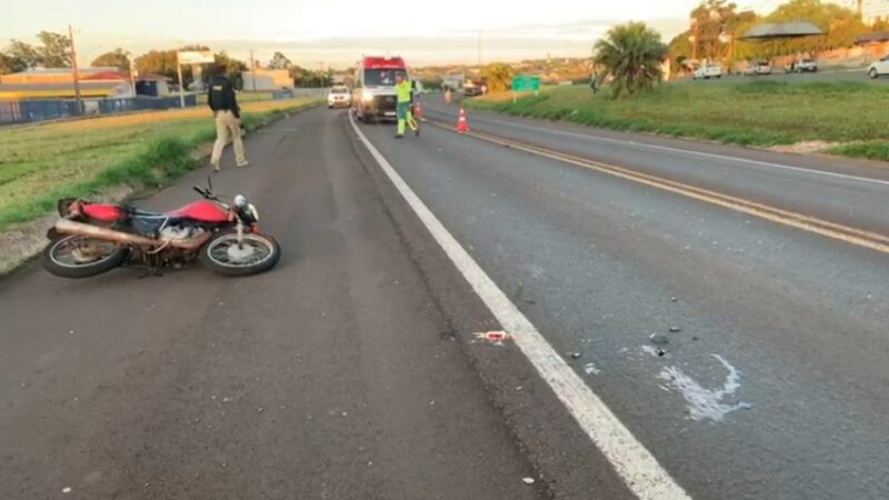 BR 277 – Motociclista fica gravemente ferido em acidente com caminhão em Cascavel