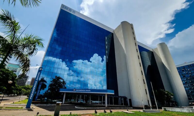 Economia – Consignado de aposentados e pensionistas poderá ser pago em 96 meses