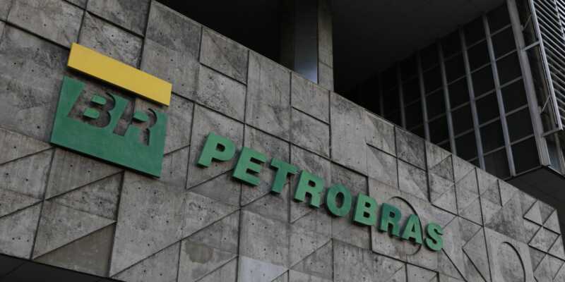 Economia – Petrobras reajusta preço do diesel em R$ 0,22  s distribuidoras