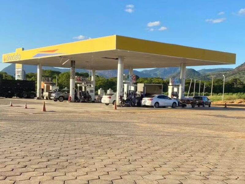 ES – Em viagem de férias, pai esquece filhas de 6 e 10 anos em posto de gasolina e retorna 40 km para buscá-las