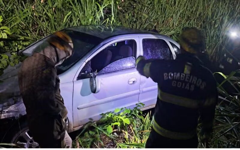 GO 446 – Desaparecido há cinco dias, motorista é encontrado morto debaixo de carro que caiu em precipício