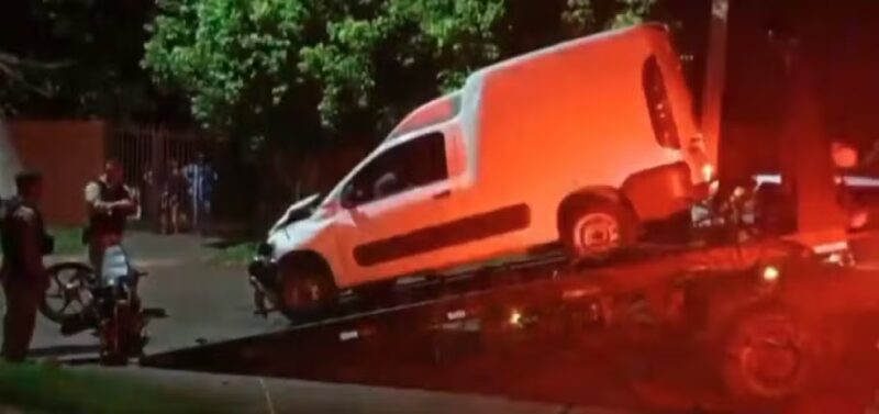 Paraná – Adolescente de 12 anos responderá por atos infracionais por dirigir carro e bater contra passageira e piloto de moto