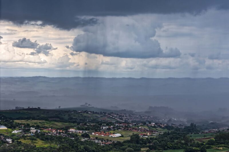 Clima – Fim de semana será de chuva na faixa Oeste do Paraná, prevê o Simepar