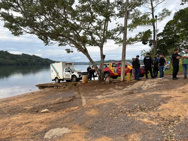 Tragédia – Homem morre afogado após cair de jet ski em praia artificial