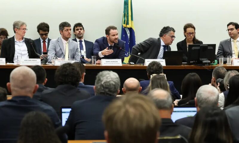 Economia – Durigan diz ser contra qualquer compensação ao fim da escala 6×1