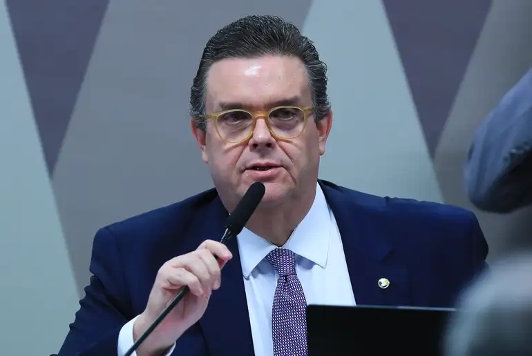 Brasília – Ministro da Previdência promete zerar fila do INSS e anuncia pacote para acelerar atendimentos