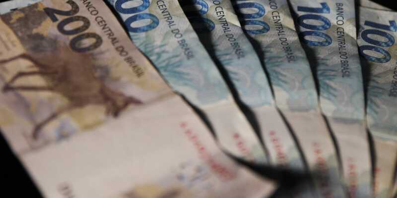 Economia – Mudanças no abono salarial devem excluir mais de 4 milhões de trabalhadores até 2030