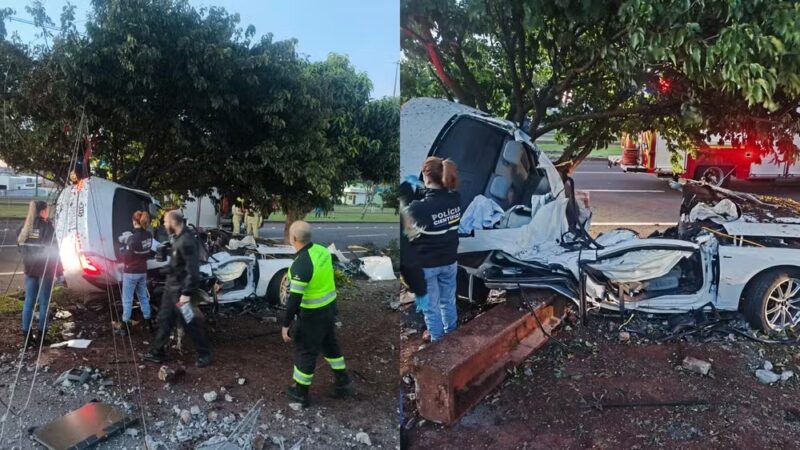 Cascavel – Duas pessoas morrem após carro bater contra poste