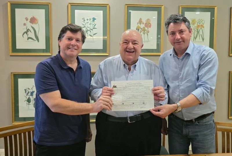 Eleições – MDB filia ex-prefeito de Curitiba para lançá-lo contra Moro