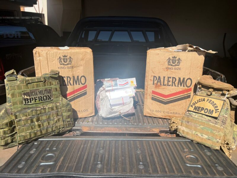 Fronteira – Polícia apreende cigarros contrabandeados  s margens do Lago de Itaipu em Mercedes