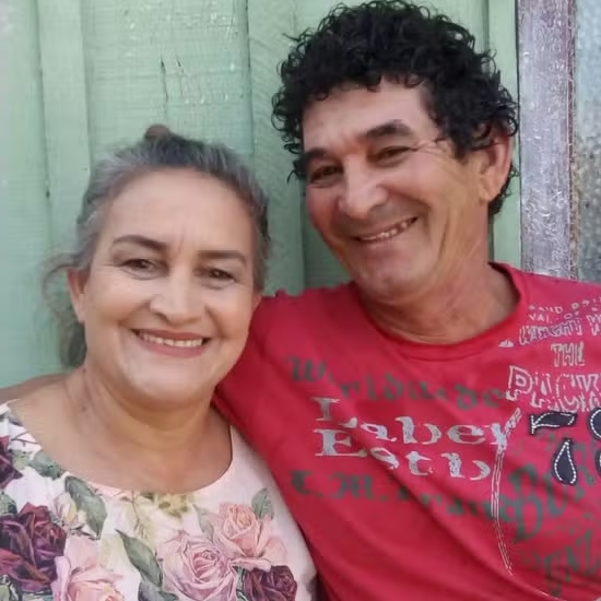 Trânsito – Casal morre após perder controle de carro e bater contra árvore no Paraná