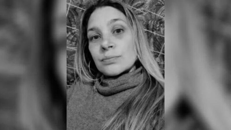 Segurança – Após matar mãe e irmão no PR, suspeito lavou faca, respondeu mensagem pelo celular da vítima e sentou em frente a casa, diz polícia