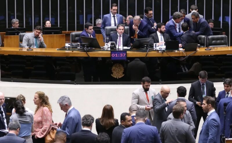Brasília – Em ano eleitoral, Câmara quer discutir combate ao crime, escala 6×1 e IA