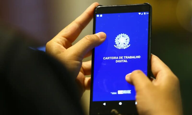 Economia – Governo confirma salário mínimo de R$ 1.621 em 2026