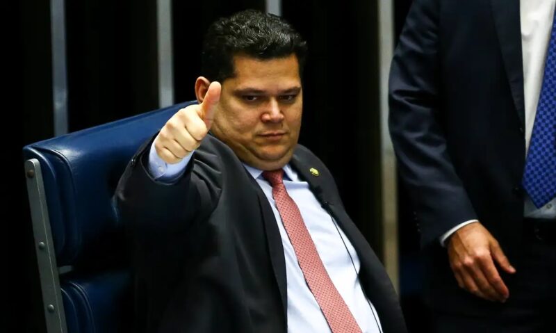 Brasília – Aliados de Alcolumbre falam em 50 votos contra Messias