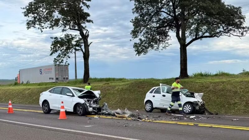 Trânsito – Mãe e filho morrem em acidente de carro na BR-277, em Céu Azul