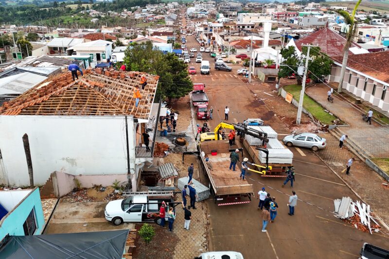 Balanço – Após tornado, 70% dos imóveis de Rio Bonito do Iguaçu já receberam cobertura