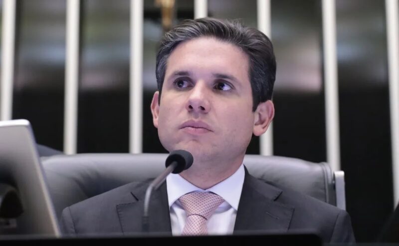 Brasília – Hugo quer avançar com reforma política “sem pressa”