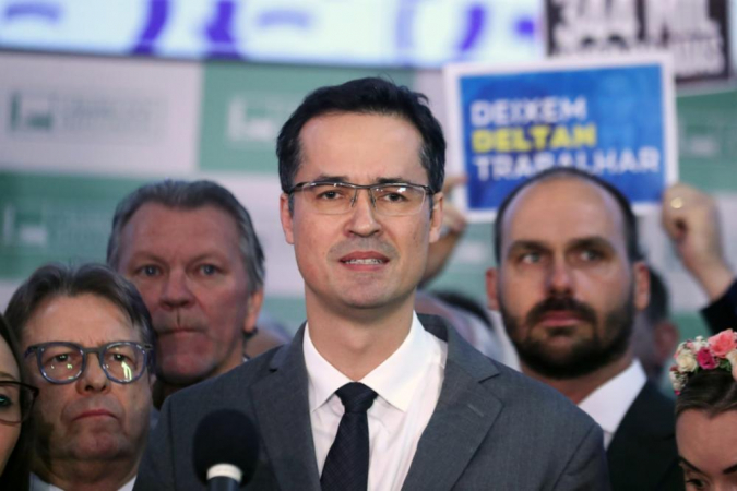 2026 – Deltan Dallagnol (Novo) lidera pesquisa para o Senado no Paraná