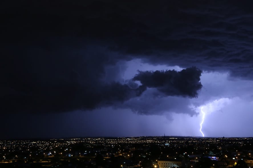Clima – Ciclone se aproxima do Paraná com risco de temporais e granizo no Dia das Crianças